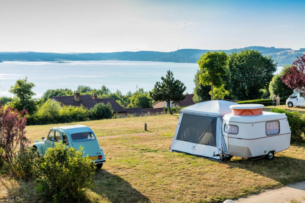 Image 2 : CAMPING LES TERRASSES DU LAC