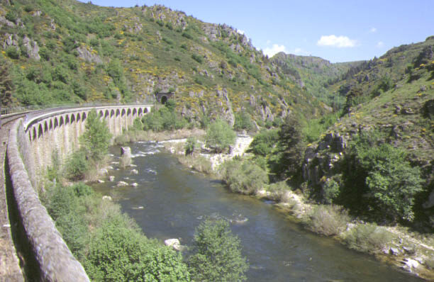 Image 1 : GORGES DE L'ALLIER