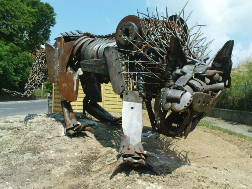 Image 0 : SCULPTURE DE LA BÊTE DU GÉVAUDAN