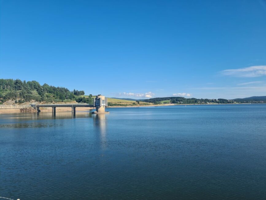 Image 2 : Tour du Lac de Naussac - VTT n°7