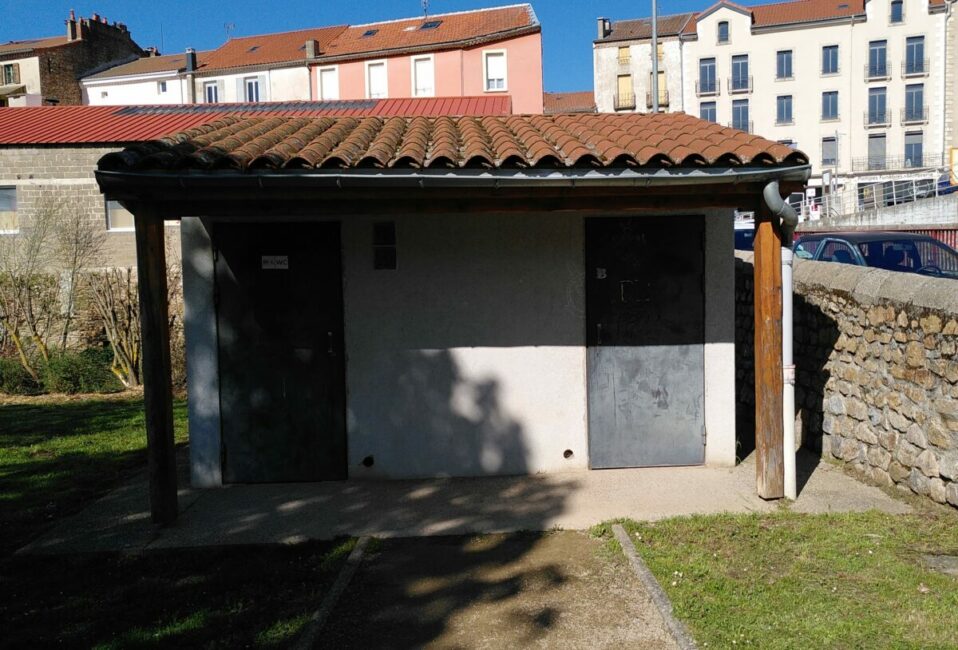 Image 1 : WC PUBLIC LANGOGNE - SQUARE