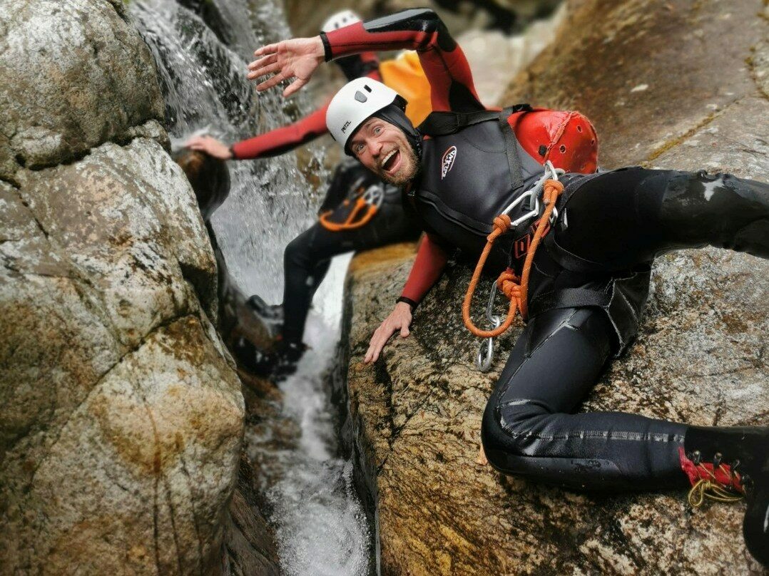 Image 2 : BORN 2 AVENTURE