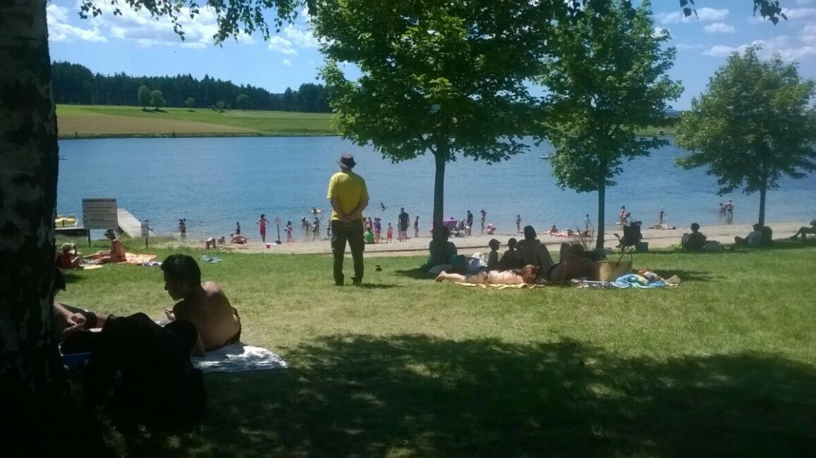 Image 1 : LAC DE NAUSSAC PLAGE