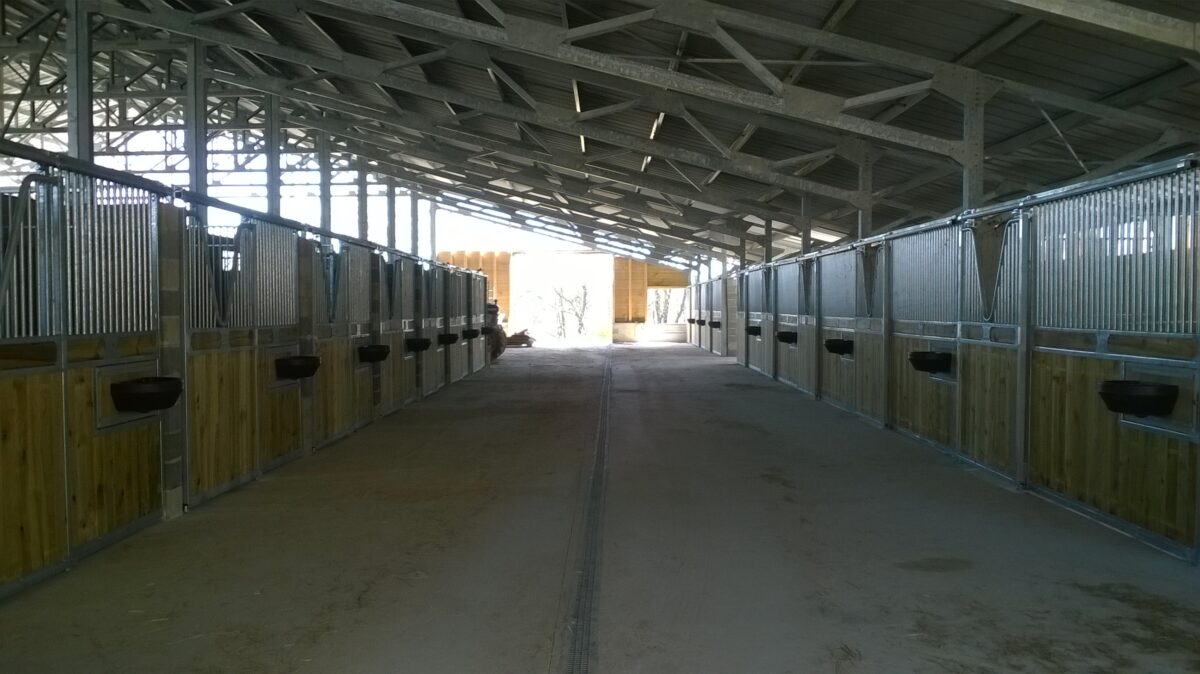 Image 2 : LES ECURIES DE PALHERES