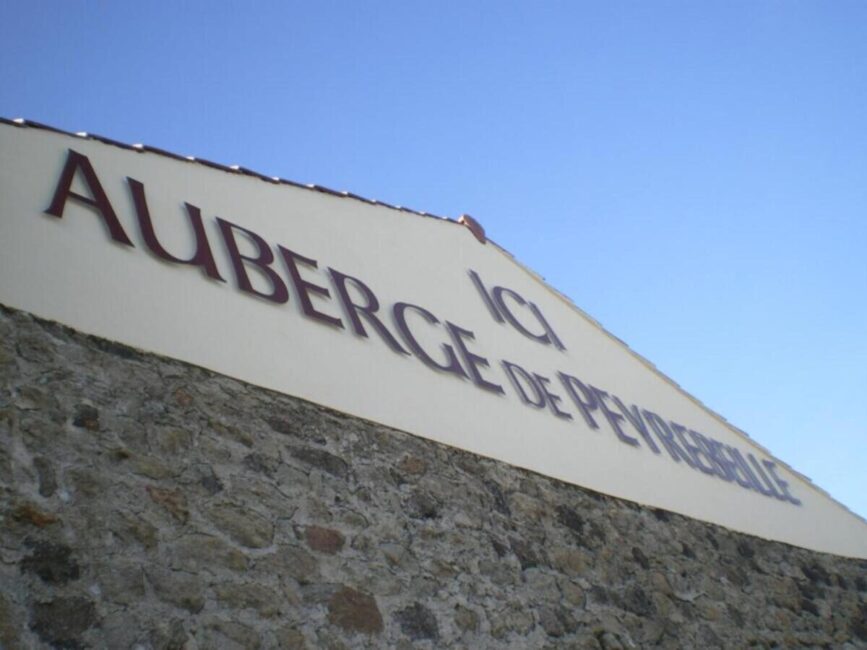 Image 2 : AUBERGE DE PEYREBEILLE