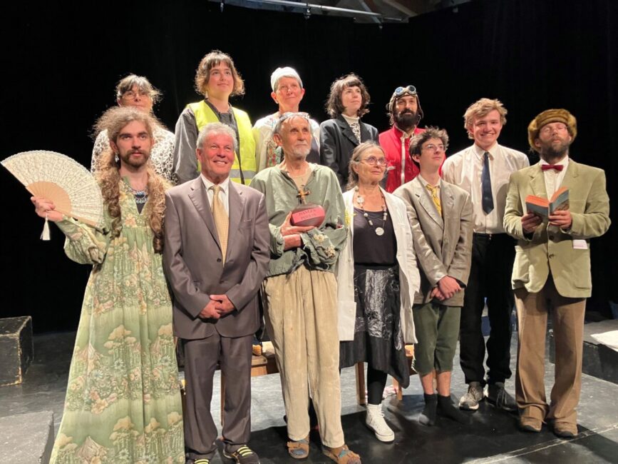 Image 1 : C'EST INOUÏ ! UNE ÉPOPÉE À L’EAU DE ROSE