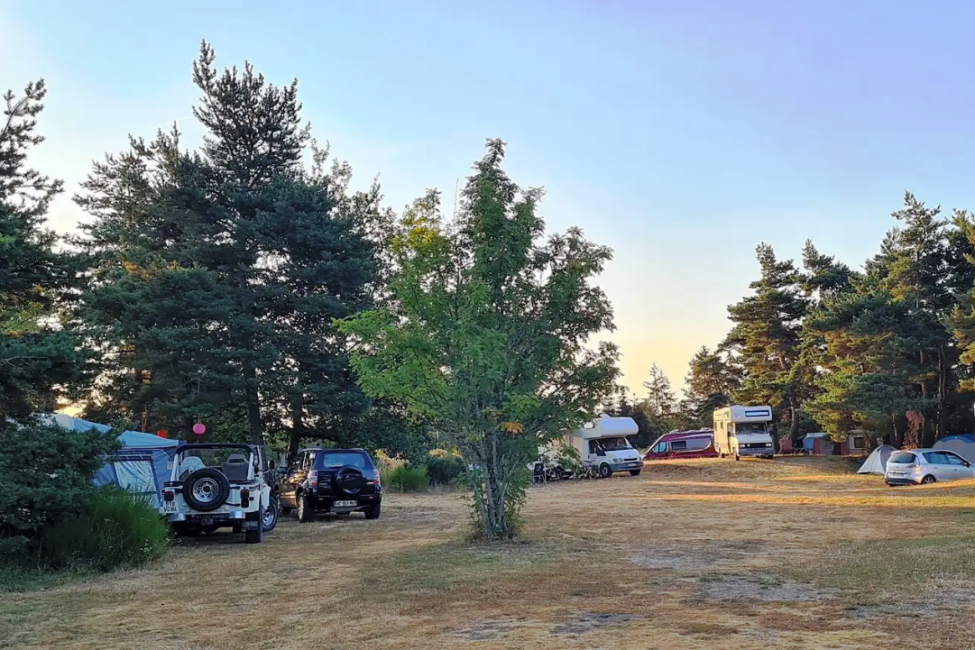 Image 1 : CAMPING DE LA RODE