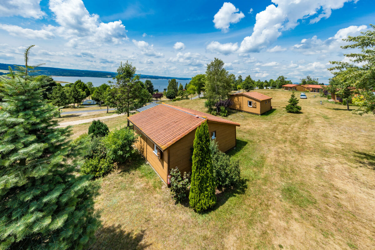 Image 2 : CAMPING LES TERRASSES DU LAC