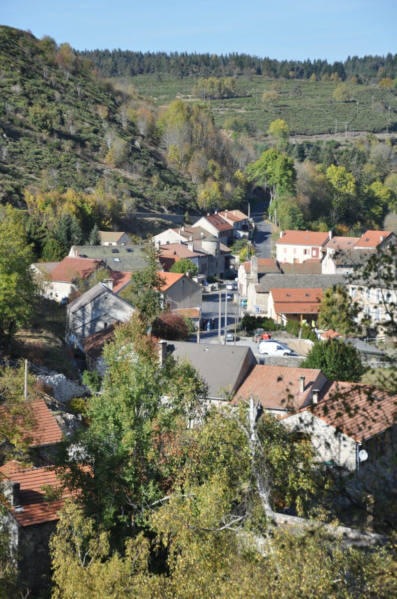 Image 2 : CHEYLARD L'ÉVÊQUE EN FÊTE