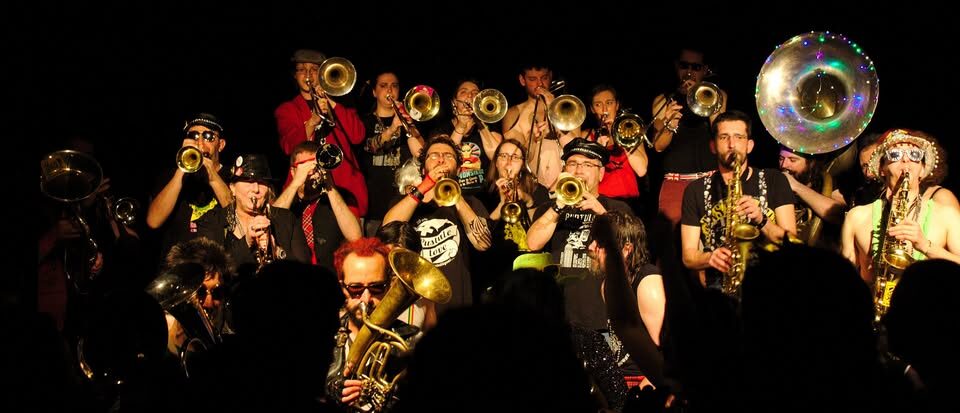 Image 1 : L'OASIS PLAGE EN FANFARE