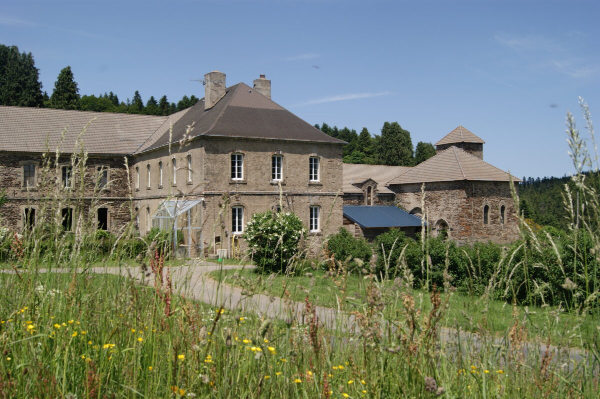 Image 0 : ANCIENNE ABBAYE DE MERCOIRE