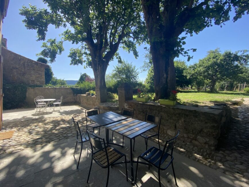 Image 1 : GITE DU JARDIN DÉROBÉ