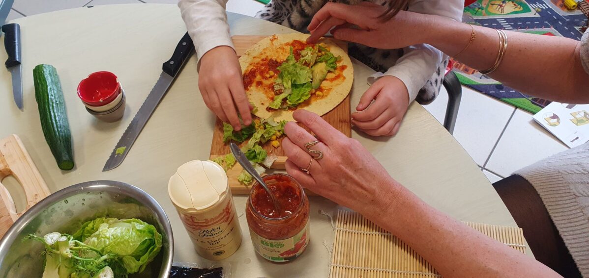 Image 0 : INSTANTS FAMILLE - ATELIERS CUISINE ADO