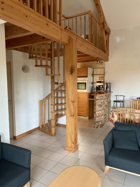 Image 2 : LA VIOLETTE - LOCATION AU BORD DU LAC DE NAUSSAC