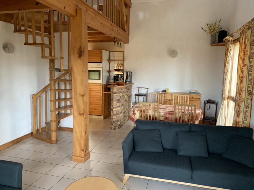 Image 3 : LA VIOLETTE - LOCATION AU BORD DU LAC DE NAUSSAC