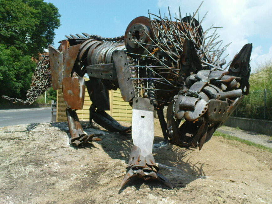 Image 1 : SCULPTURE DE LA BÊTE DU GÉVAUDAN