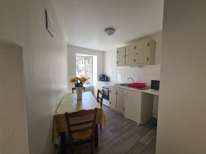 Image 2 : PETIT TOUR DE VILLE 4