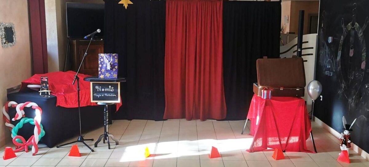 Image 1 : SPECTACLE DE MAGIE - NOËL