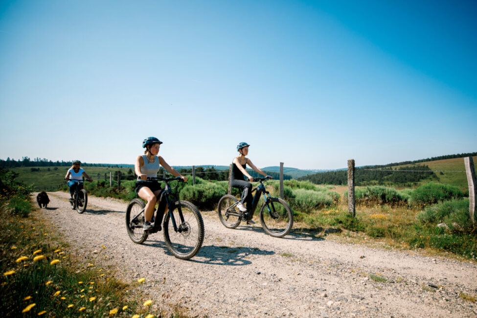 Image 2 : STATION DE PLEINE NATURE DES BOUVIERS