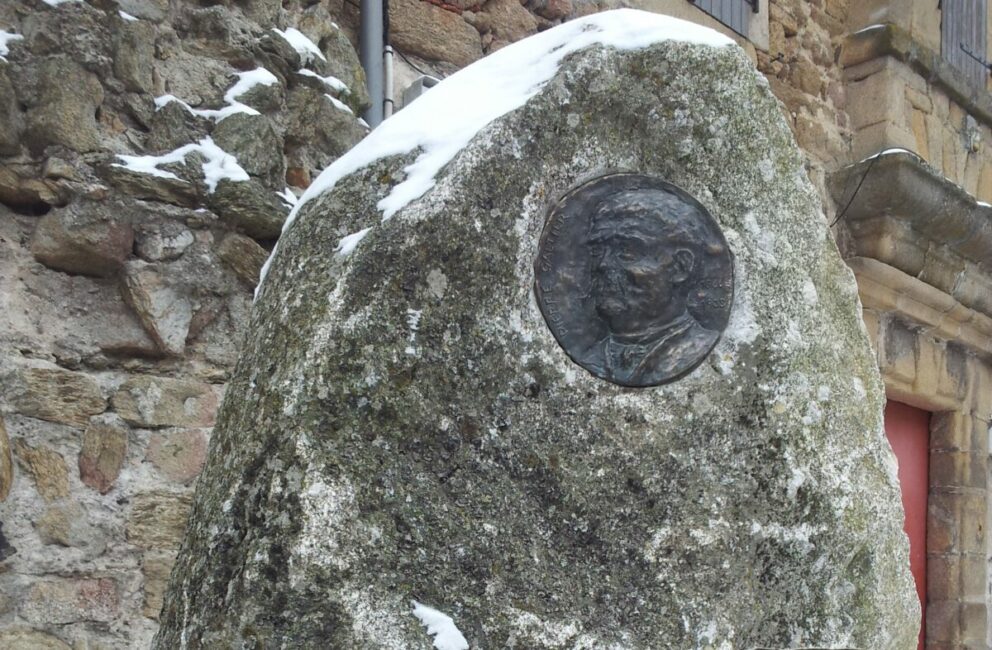 Image 1 : STELE PIERRE VICTOR GALTIER