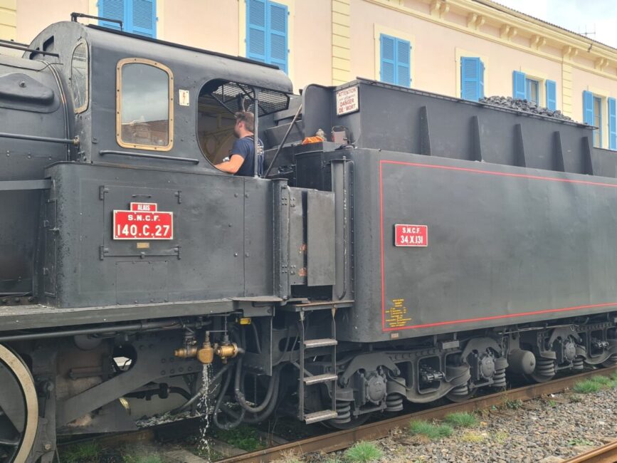 Image 1 : TRAIN LES GORGES DE L'ALLIER