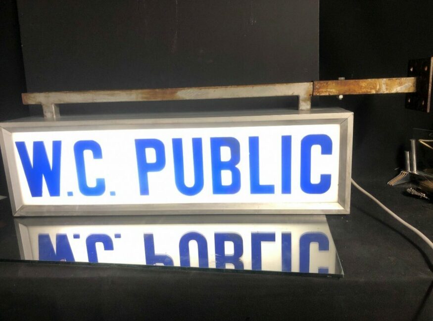 Image 1 : WC PUBLIC DE LUC