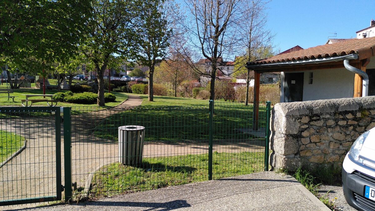 Image 3 : WC PUBLIC LANGOGNE - SQUARE